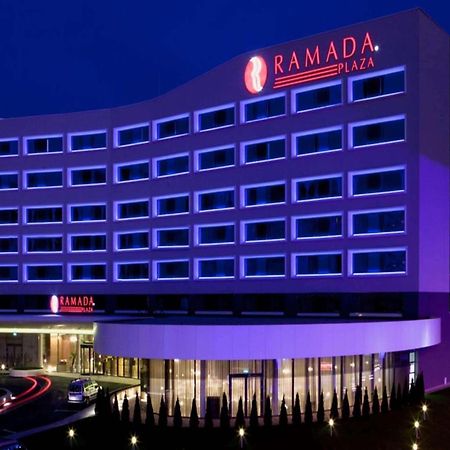 Ramada Plaza Craiova Hotel Exterior foto
